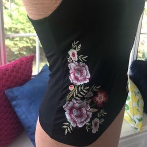 BRAND NEW AMERICAN EAGLE black tank w/ embroidery